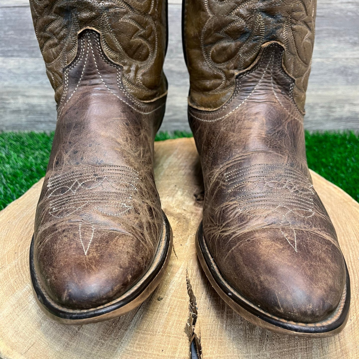 Laredo Men - Size 10.5EE - Vintage Brown Cowboy Boots Style 2573