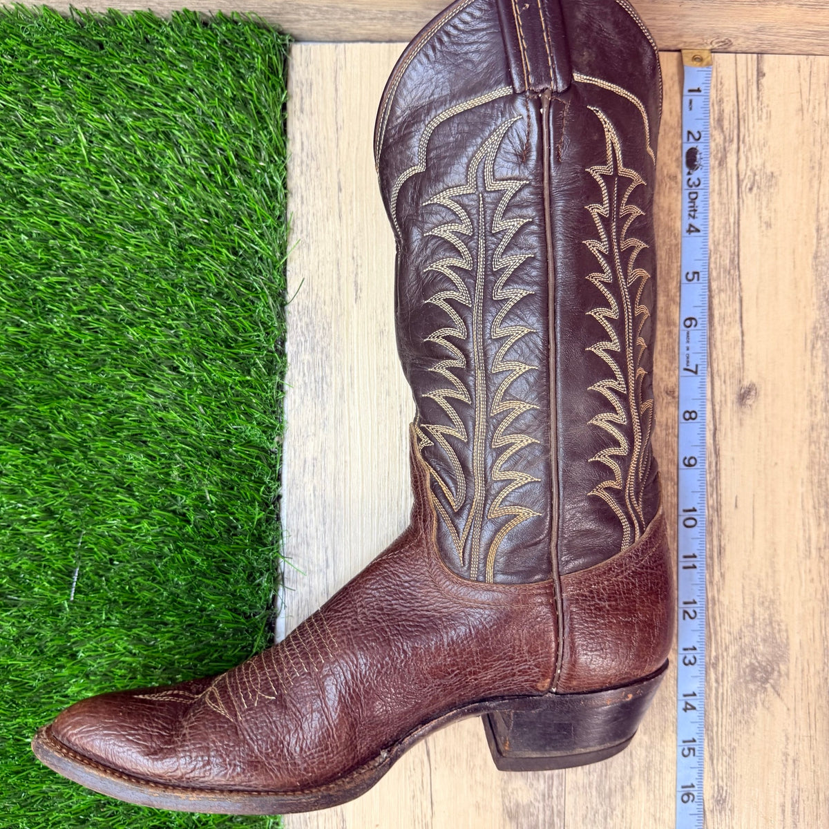 Tony Lama Men - Size 9A - Vintage Chocolate Bullhide Western Cowboy Boots 2991