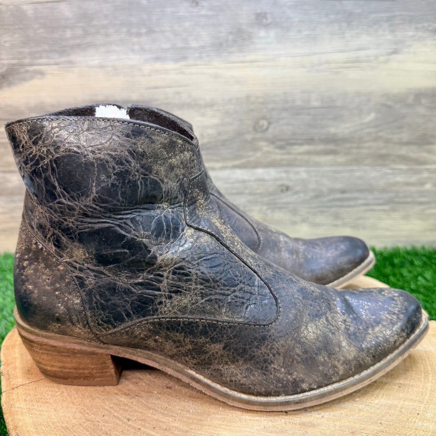 Diba True Women - Size 9 - Distressed Brown Ankle Zipper Boots