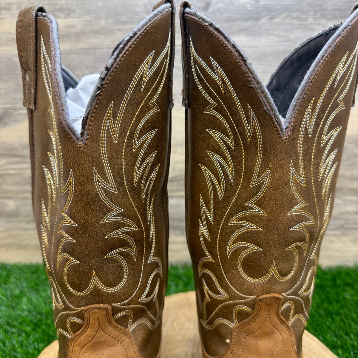 Unknown Women - Size 7M - Two Tone Brown Western Cowboy Boots Style 5742