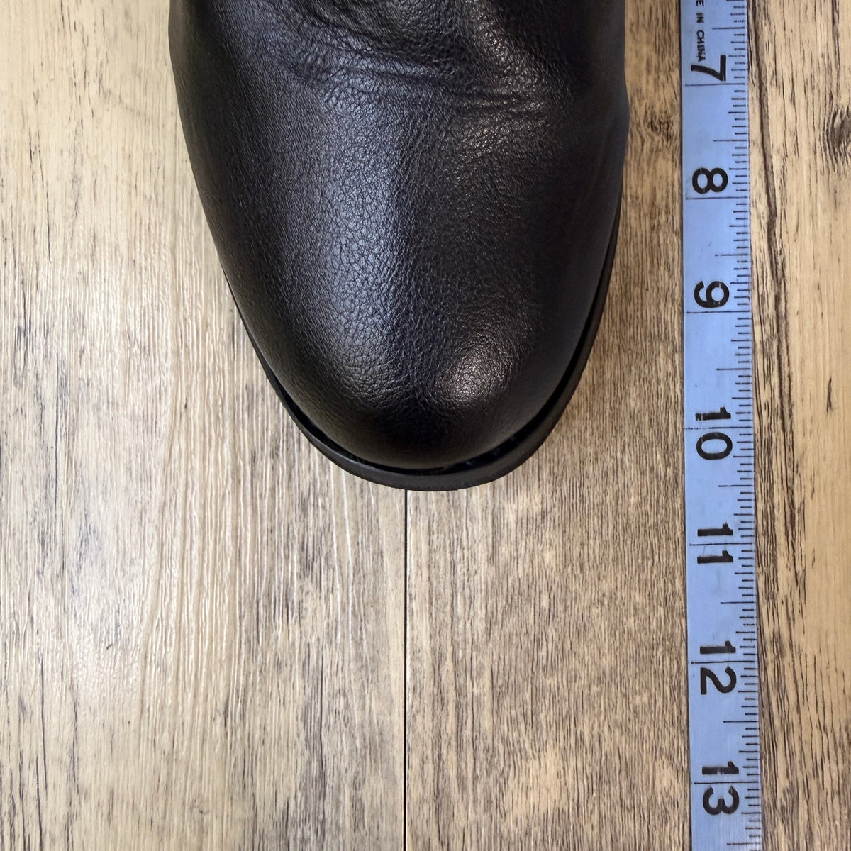 Unknown Women - Size 9 - Black Faux Leather Embroidered Ankle Boots