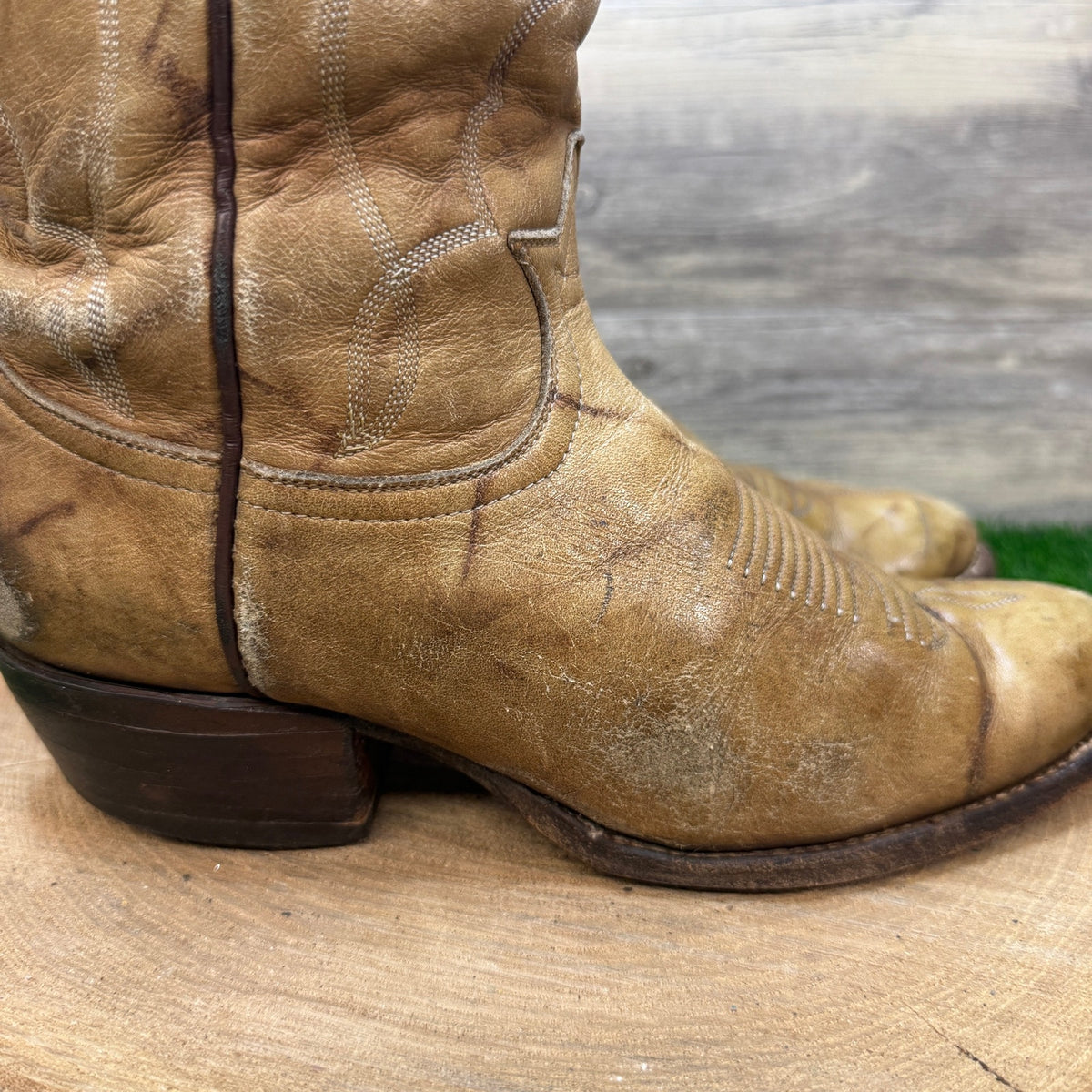 Tony Lama Men - Size 8D - Vintage Marbled Sand Embroidered Cowboy Boots Style L486