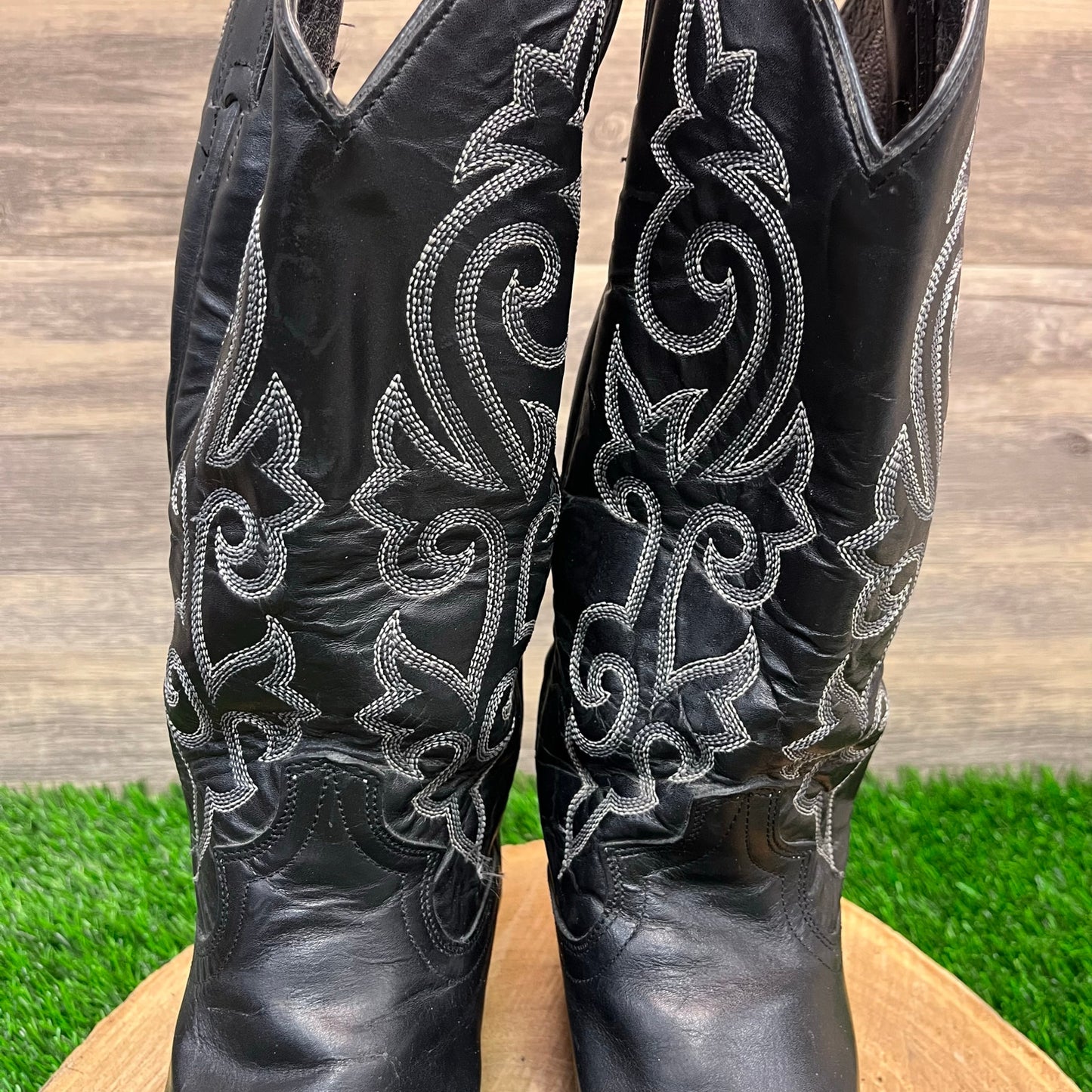 Justin Men - Size 7D - Black Cowboy Boots Style 1409