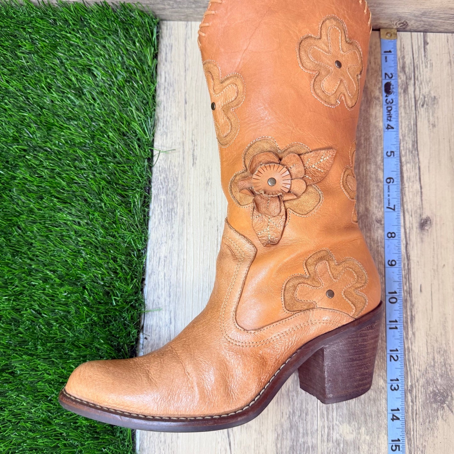Mia Women - Size 7M - Beige Boho Floral Western Cowboy Boots C9442