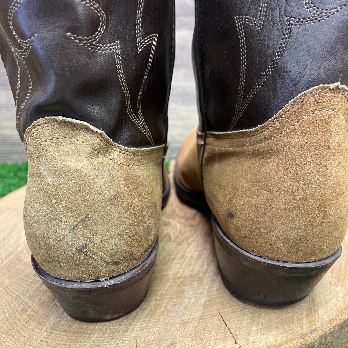 Laredo Men - Size 10.5D - Vintage Tan/Brown Suede Cowboy Boots Style 2413