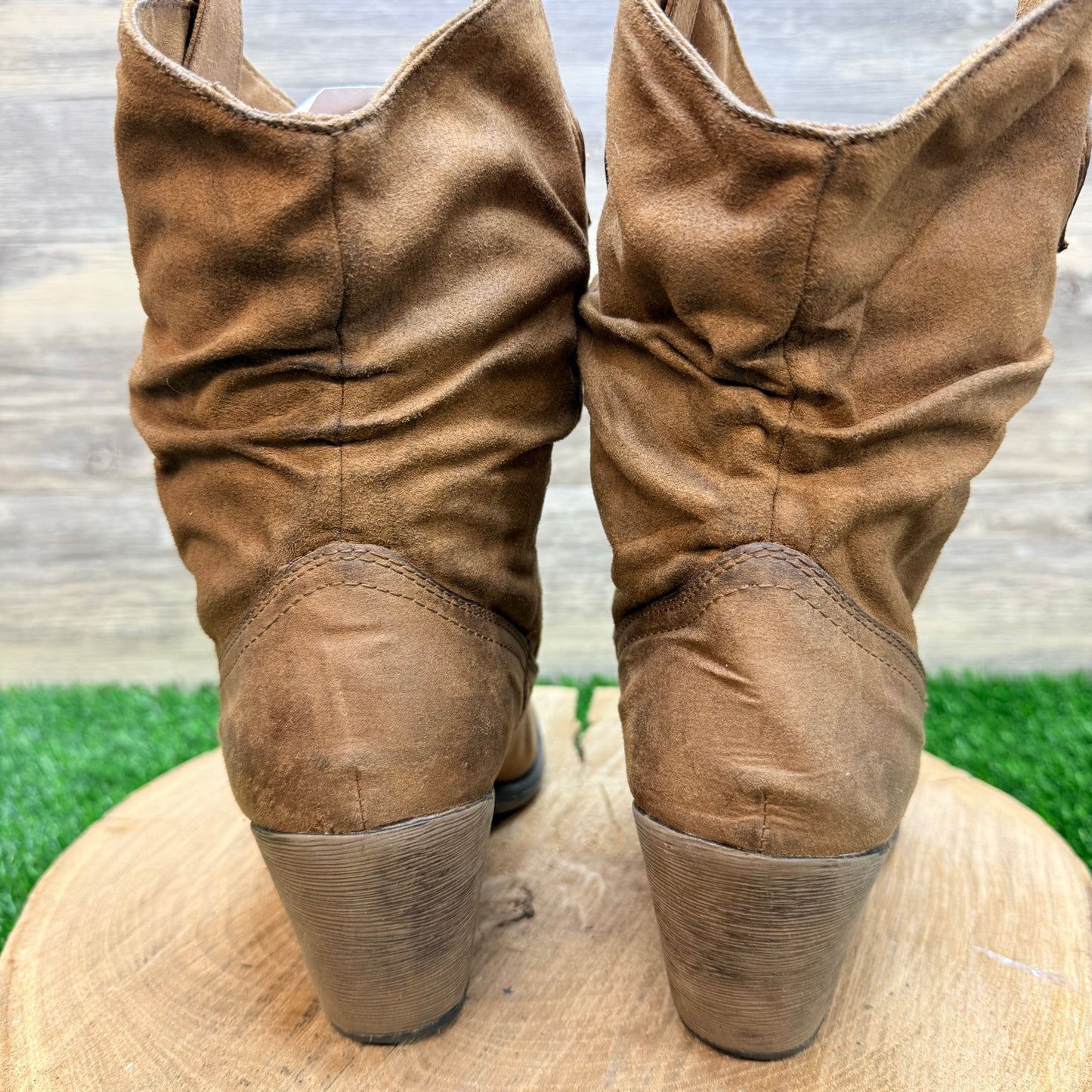 Rocket Dog Women - Size 9 - Tan Faux Suede Slouch Cowboy Boots 12625