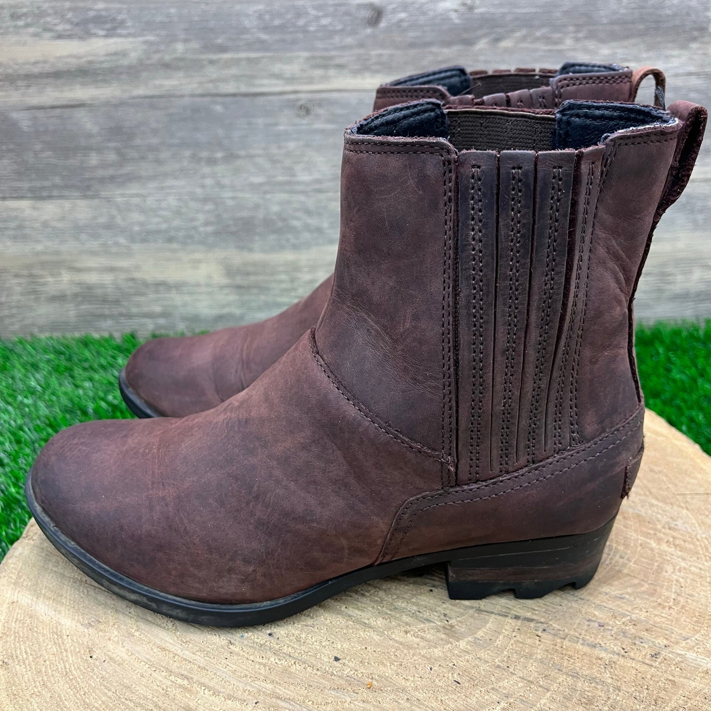 Sorel Women - Size 7.5 - Brown Lolla Chelsea Ankle Boots NL3078-908
