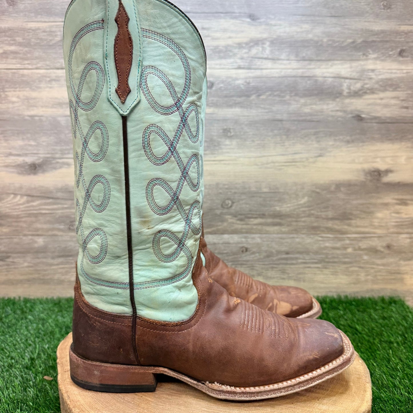 Tony Lama Women- Size 8.5B - Light Green / Brown Square Toe Cowboy Boots TL3201