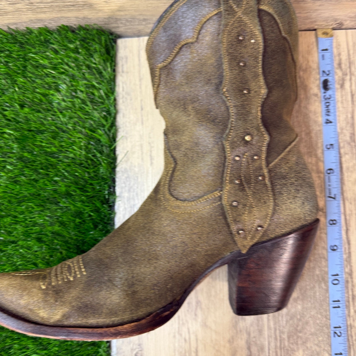 Charlie One Horse Women - Size 11B - Olive Suede Ankle Cowboy Boots