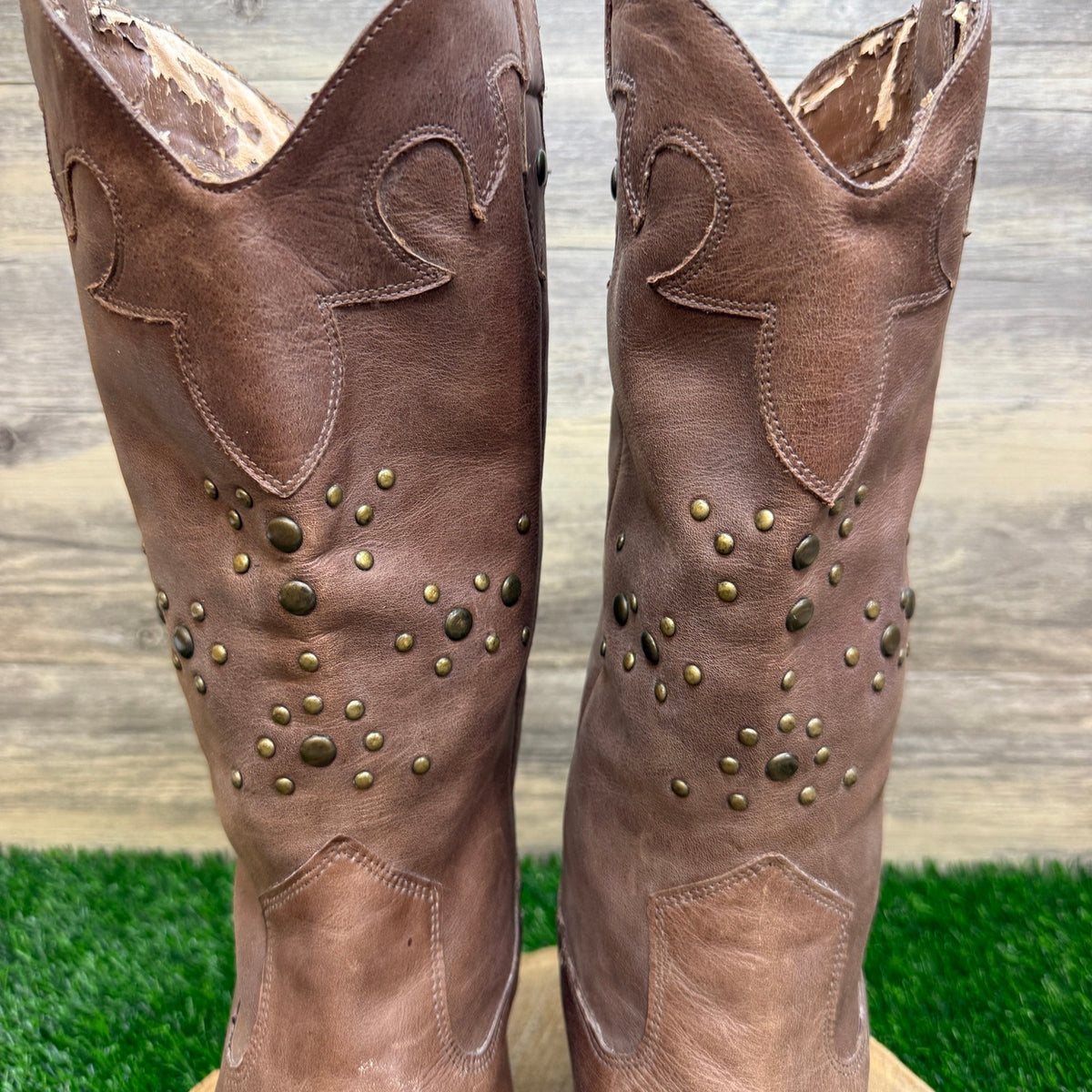 Nine West Women - Size 10M - Tan Studded Cowboy Boots Style Poulin