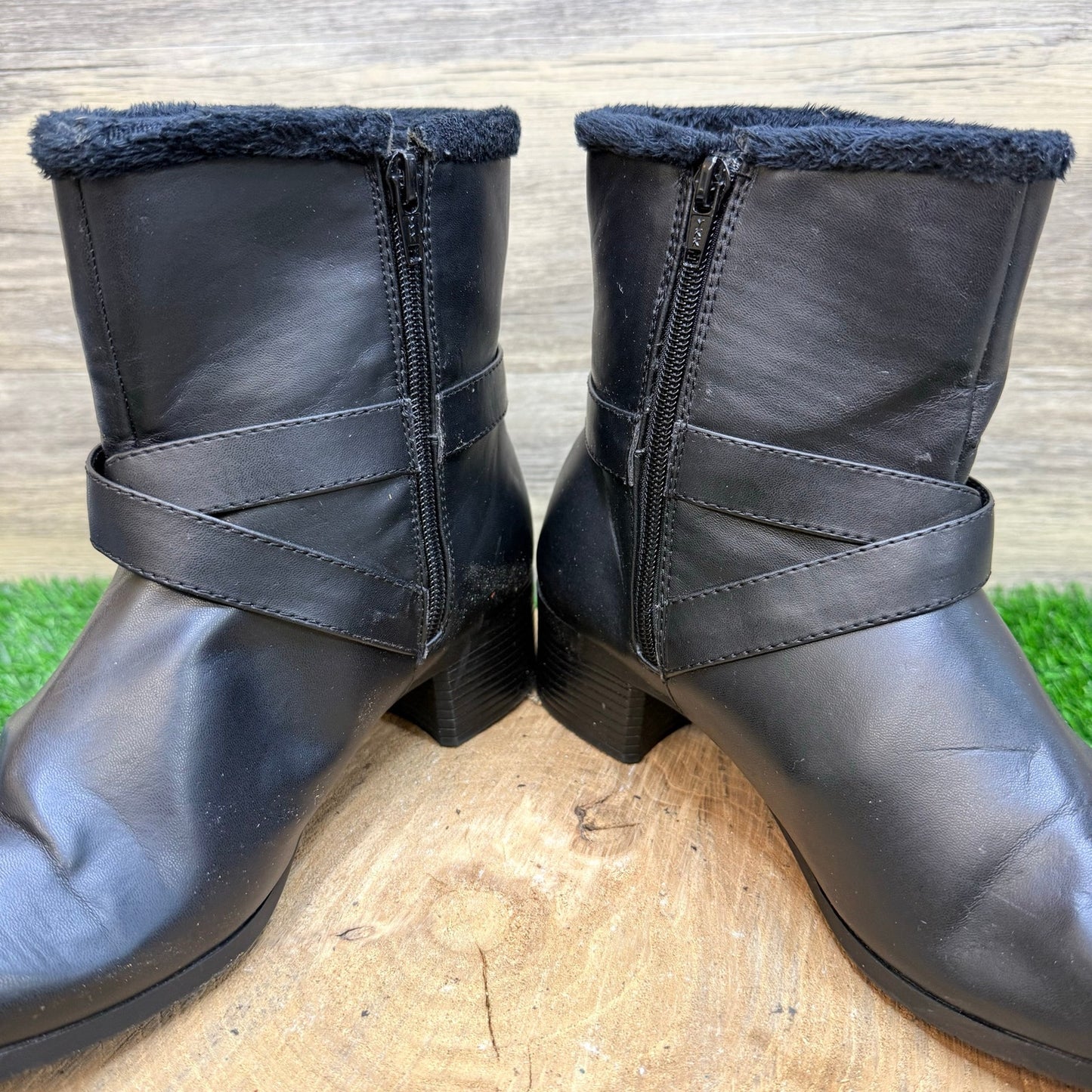 Khombu Women - Size 8.5M - Black Faux Leather Buckle Ankle Boots Madison