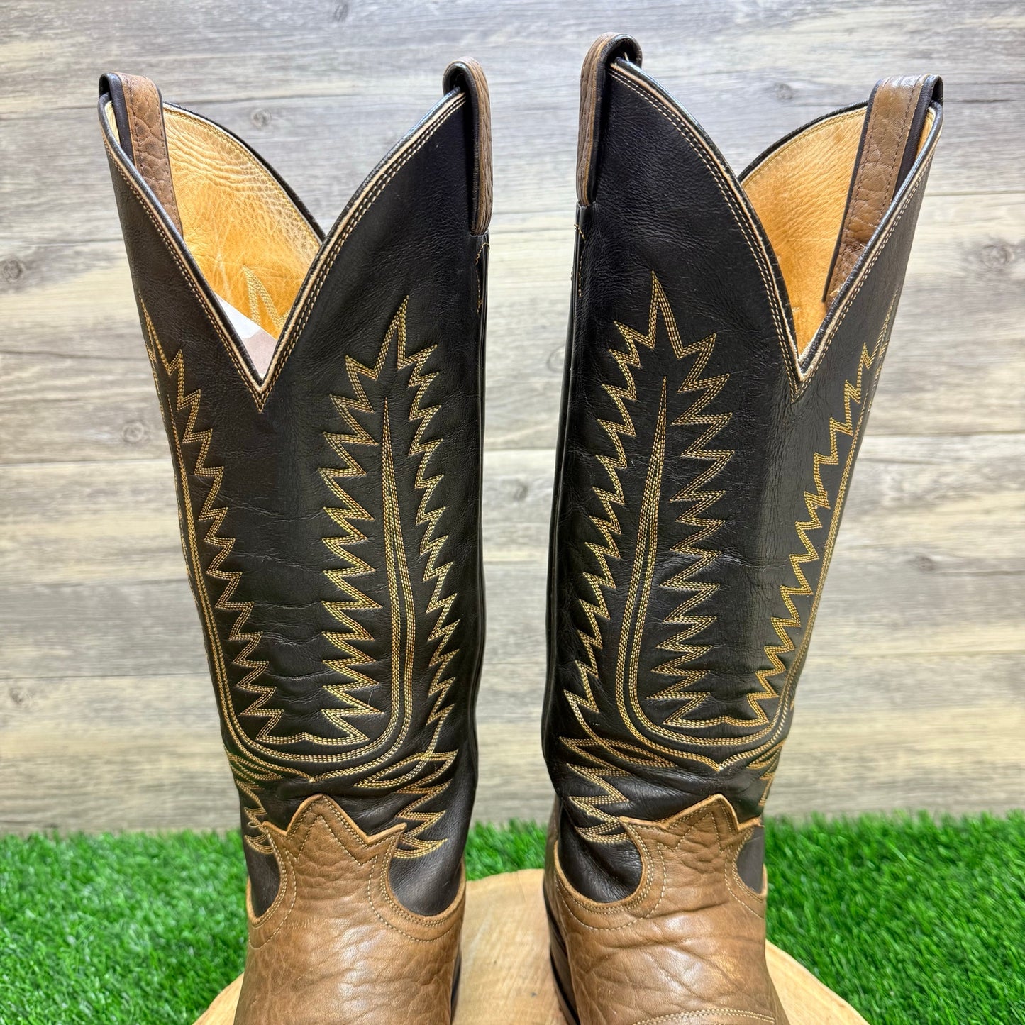 Tony Lama Men - Size 9D -  Vintage Brown  / Black Cowboy Boots 6442