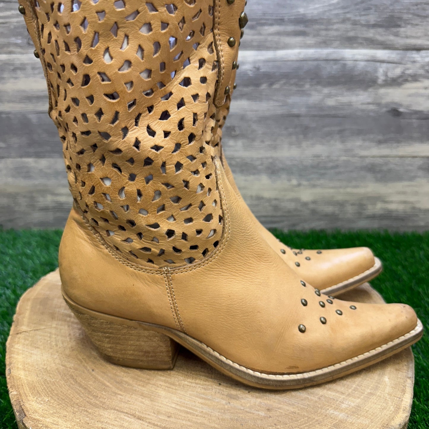 Penny Loves Kenny Women - Size 7M - Sand Waffle Studded Boots Style Holy Cow