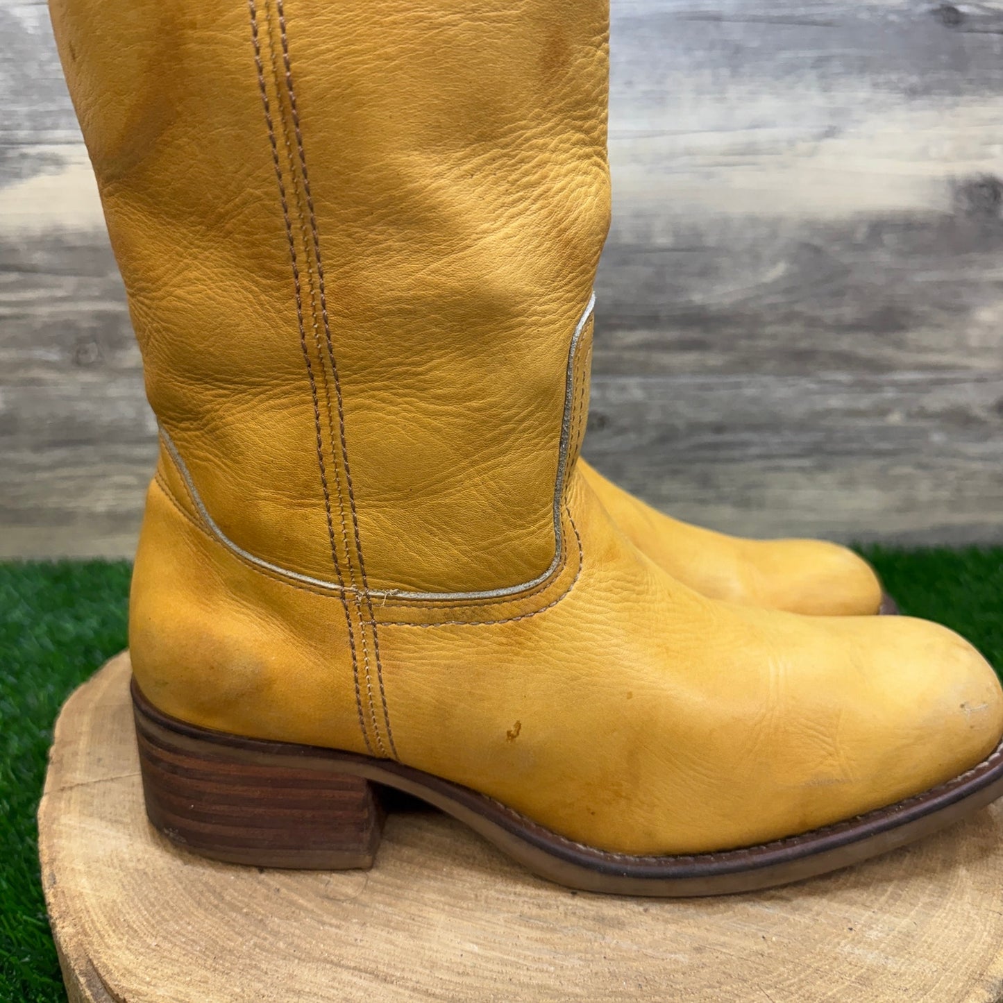 Gianni Bini Women - Size 10M - Marbled Gold Campus Boots Style Money