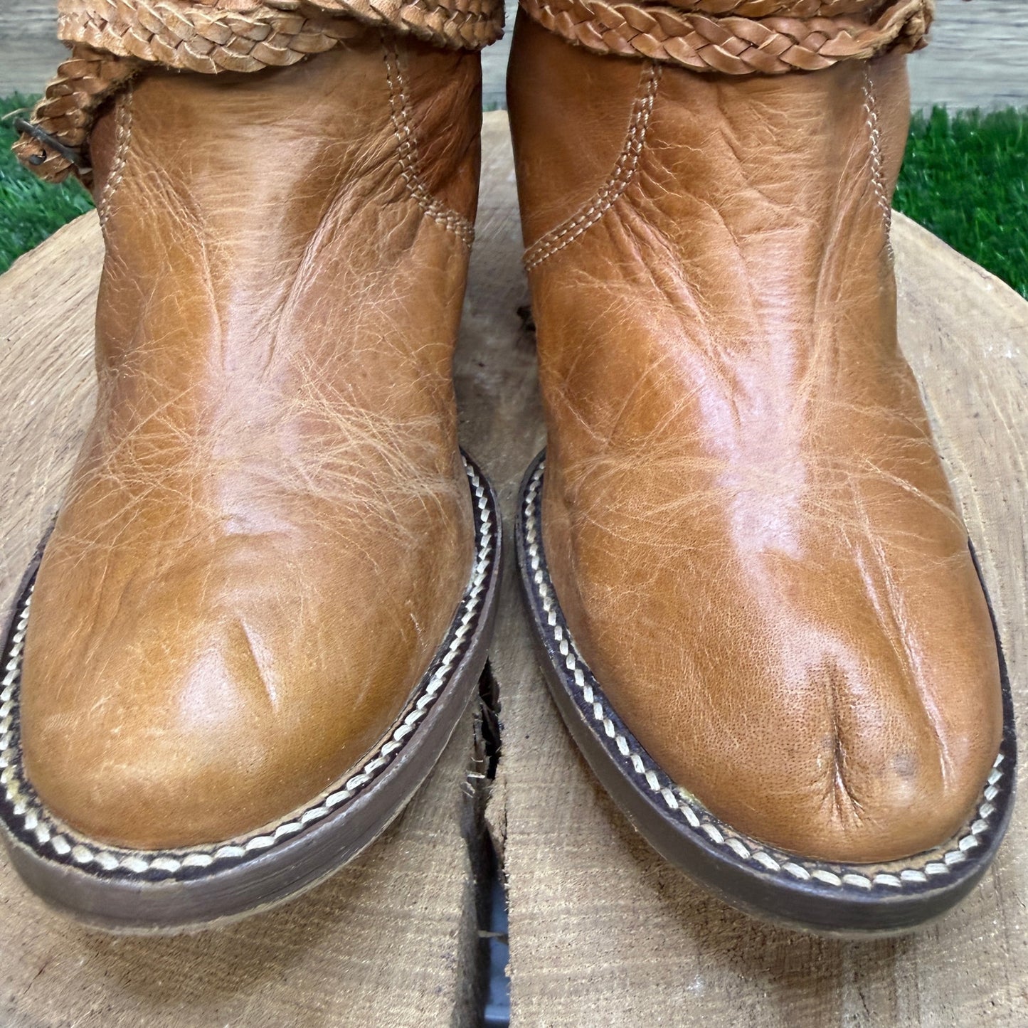 Dingo Women - Size 7M - Tan Strappy Ankle Boots Style DI662