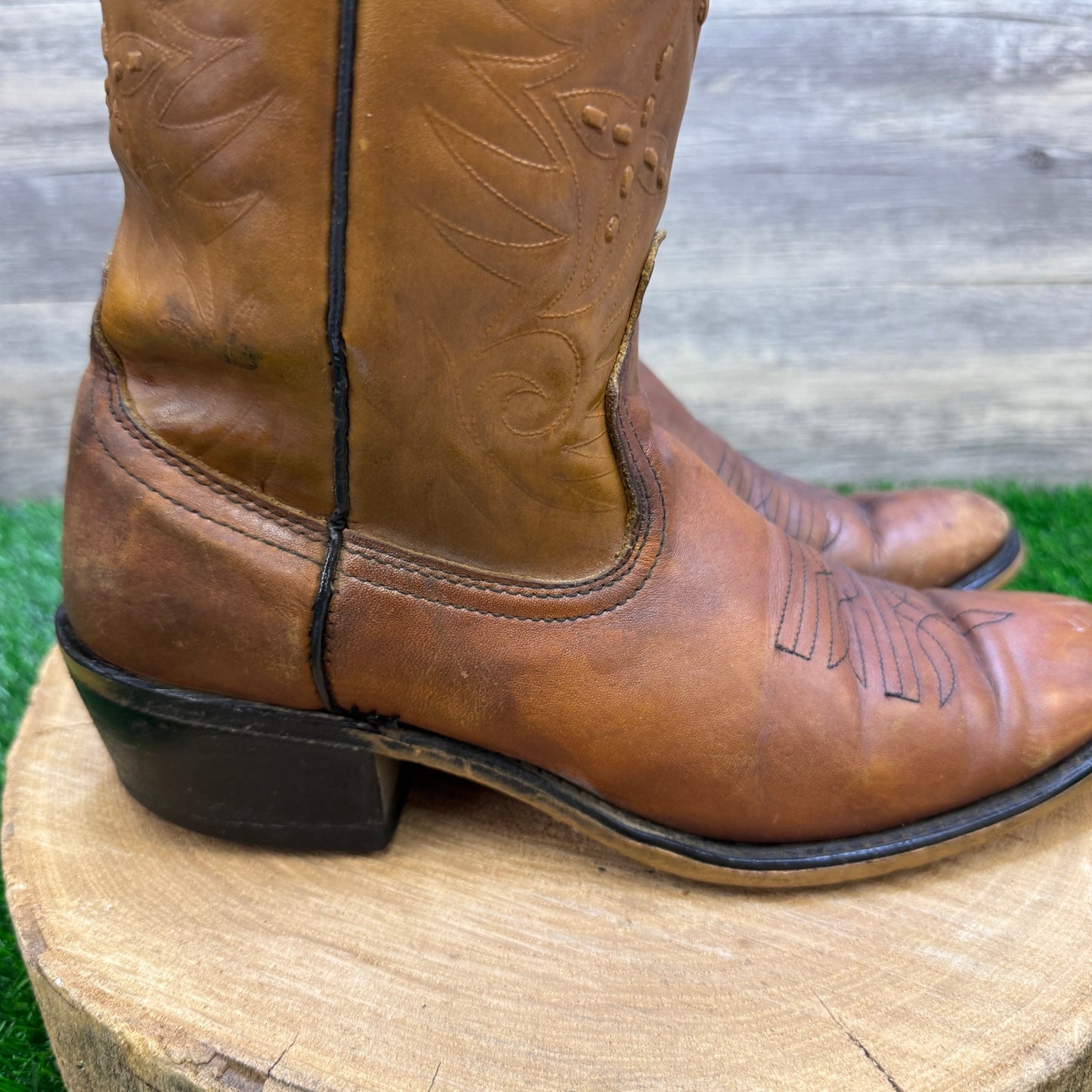 Acme Men - Size 9D - Vintage Tan Cowboy Boots Style 157
