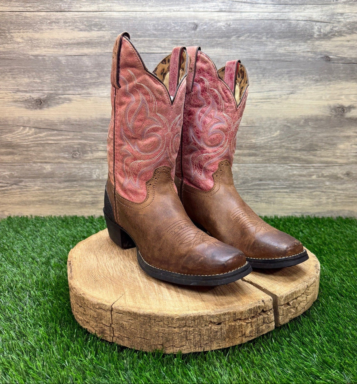 Tony Lama Women - Size 7.5B - Brown/Red Square Toe Cowboy Boots ST1006N