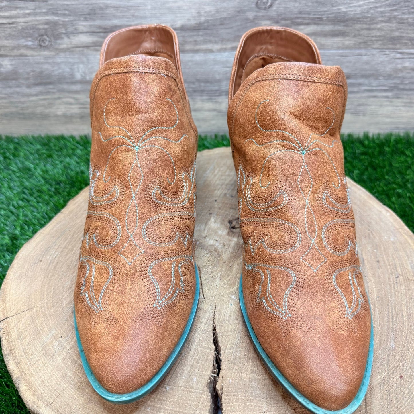 Jolimall Women - Size 11 - Tan / Green Faux Ankle Boots