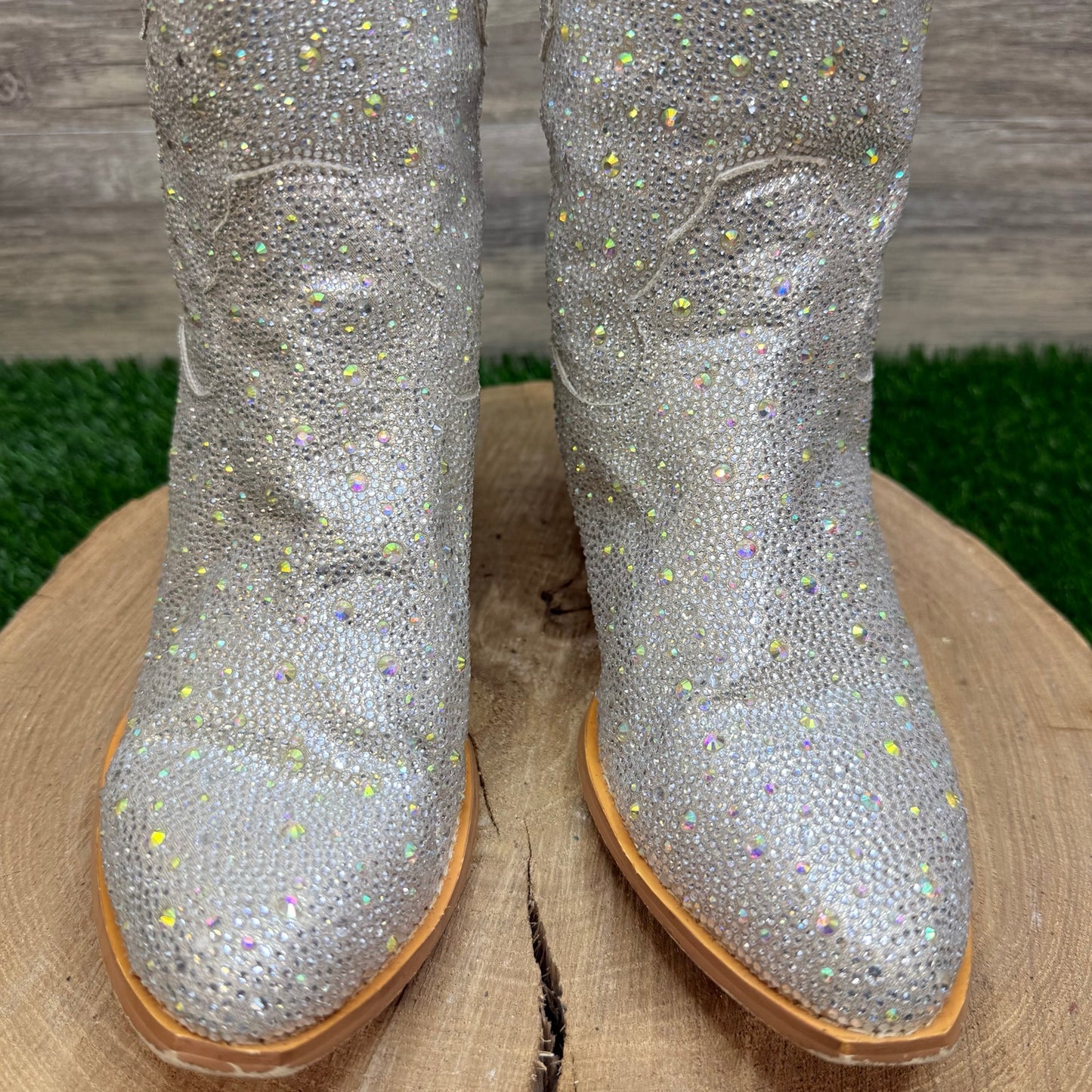 Unknown Women - Size 7 - Cream / Silver / Gold Sparkle Faux Leather Ankle Boots