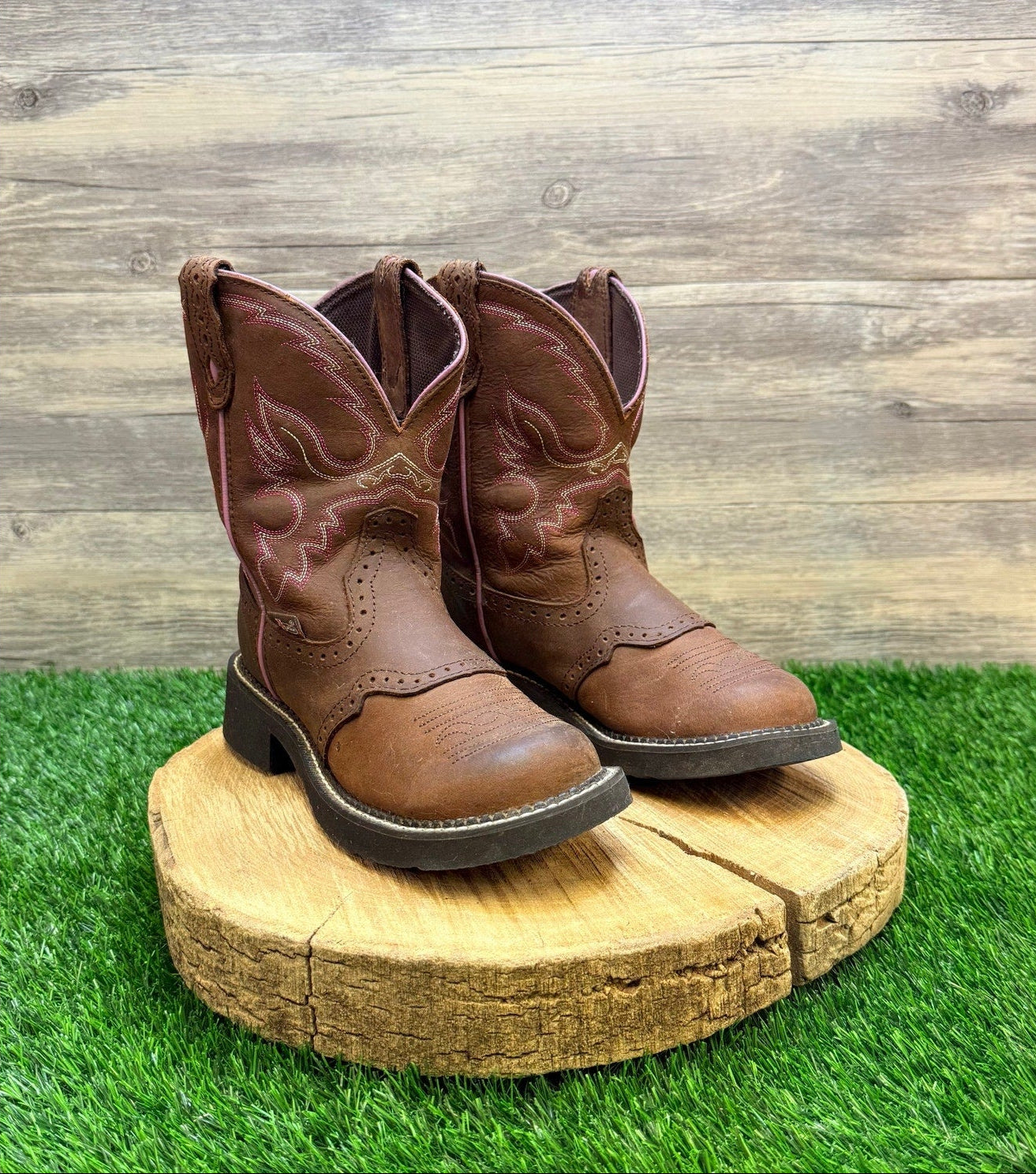 Justin Women - Size 6.5B - Brown / Pink Gypsy Round Toe Cowboy Boots L9903