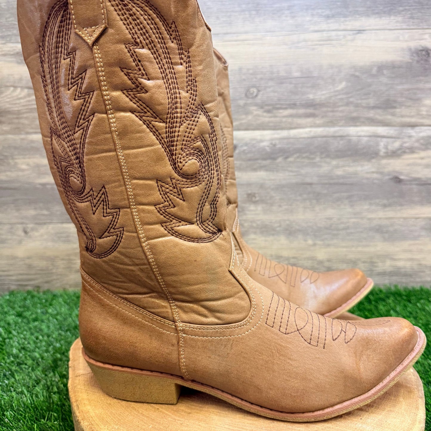 Coconuts Women - Size 11M - Tan Faux Leather Cowboy Boots Gaucho