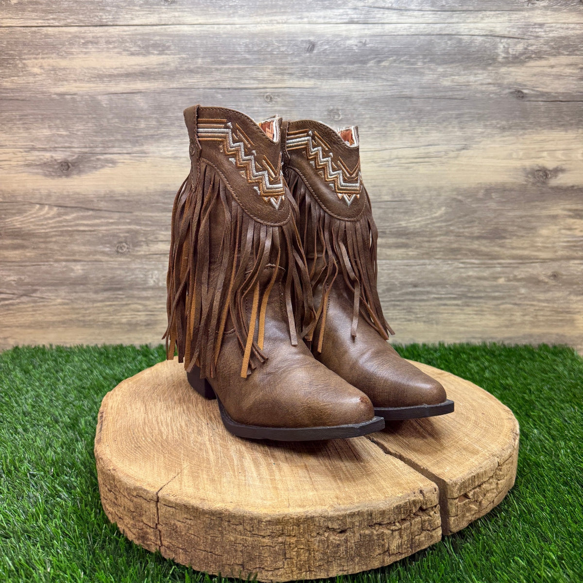 Roper Youth - Size 2 - Brushed Tan Native Fringe Faux Leather Cowboy Boots 119
