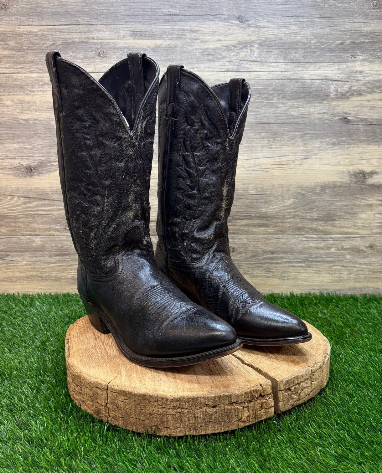 Unknown Men - Size 9.5D - Vintage Black Western Cowboy Boots Style 3008