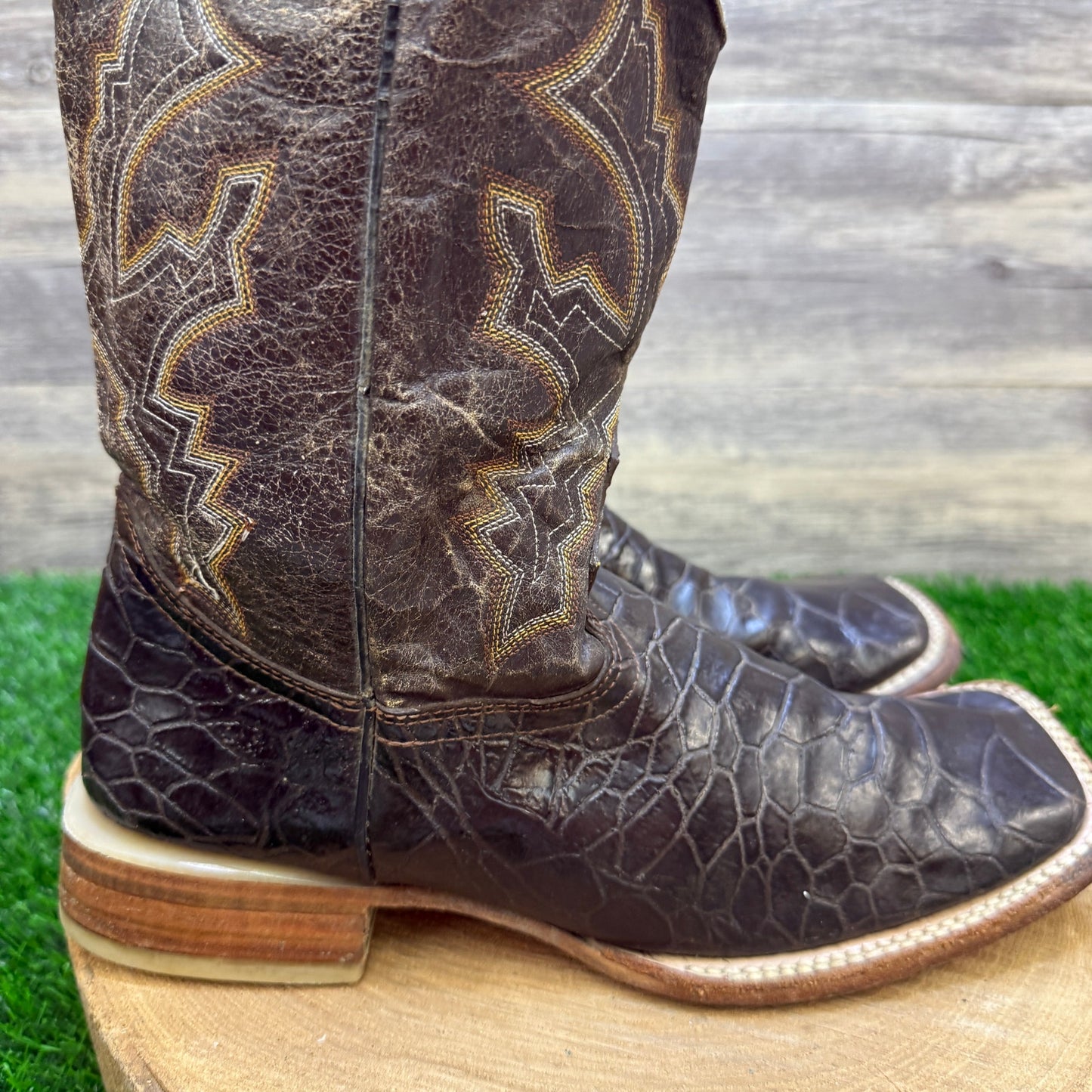 Old Corral Men - Size 7.5 - Dark Brown Exotic Print Square Toe Cowboy Boots