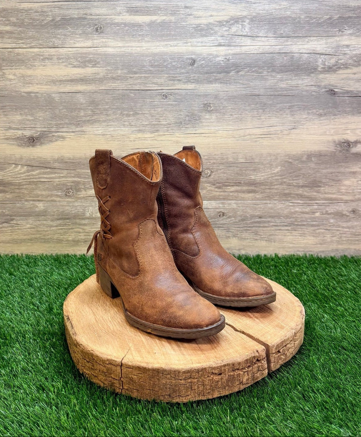 Born Women - Size 7 - Brown Ankle Zipper Boots CQG11