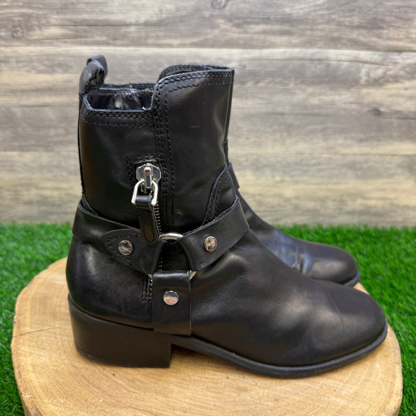 Marc Fisher Women - Size 8M - Black Ankle Zipper Boots Style 0719