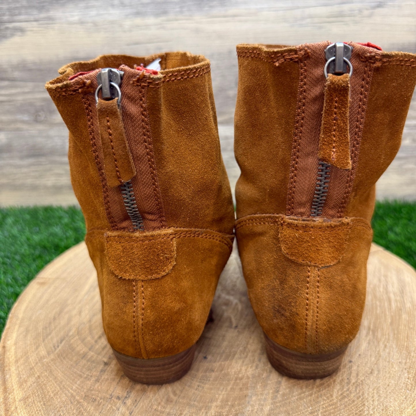 Dolce Vita Women - Size 6.5 - Tan Suede Ankle Boots