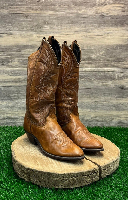 Laredo Women - Size 6.5M - Vintage Tan Cowboy Boots Style 41404