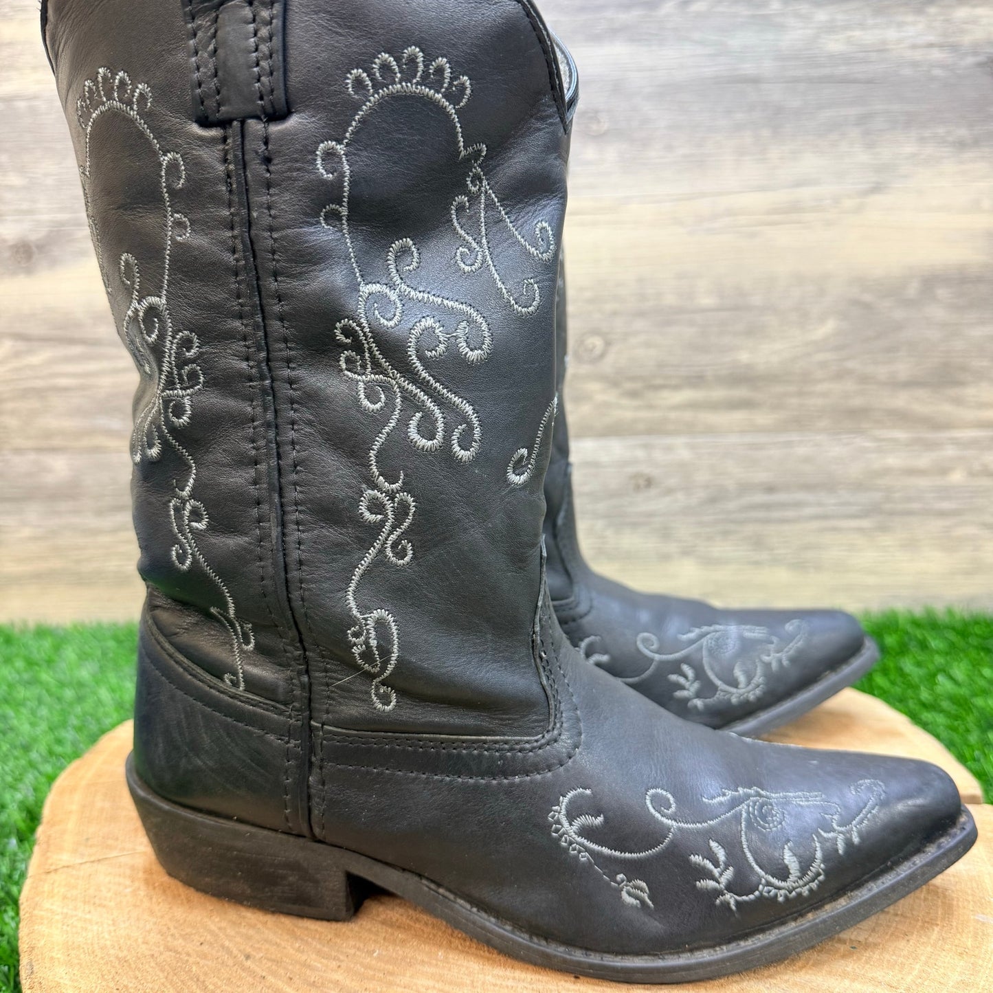 Smoky Mountain Youth - Size 4R - Black Soft Leather Snip Toe Cowboy Boots 3864Y