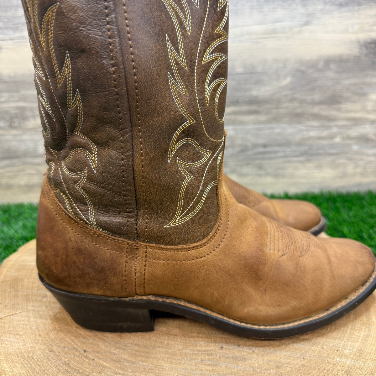 Unknown Women - Size 7M - Two Tone Brown Western Cowboy Boots Style 5742