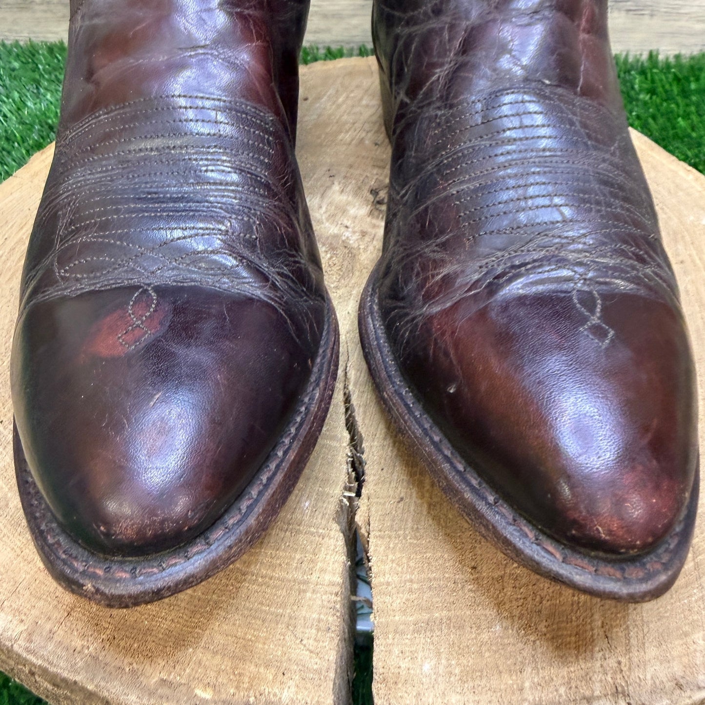 Laredo Men - Size 10.5D - Vintage Burgundy Western Cowboy Boots Style 53275