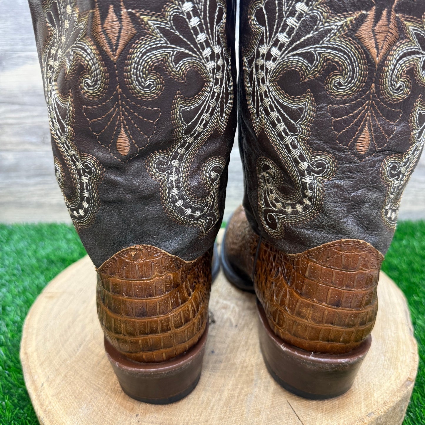 Ferrini Men - Size 10D - Brown Faux Hornback Gator Cowboy Boots Style 2506