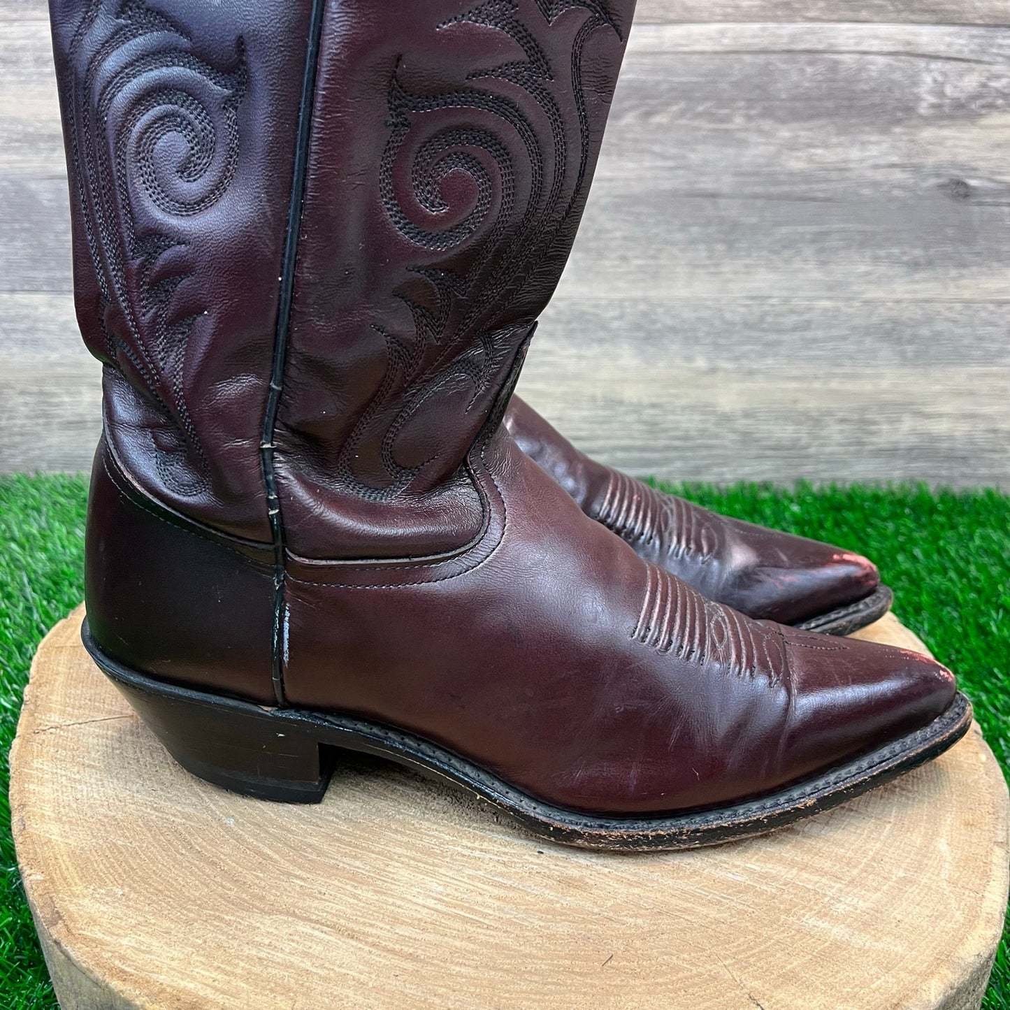 Tony Lama Women - Size 8B - Maroon Cowboy Boots Style VE1985