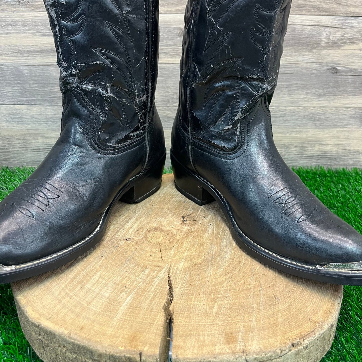 Unknown Men - Size 10.5D - Black Sliver Toe Plate Cowboy Boots Style AC430