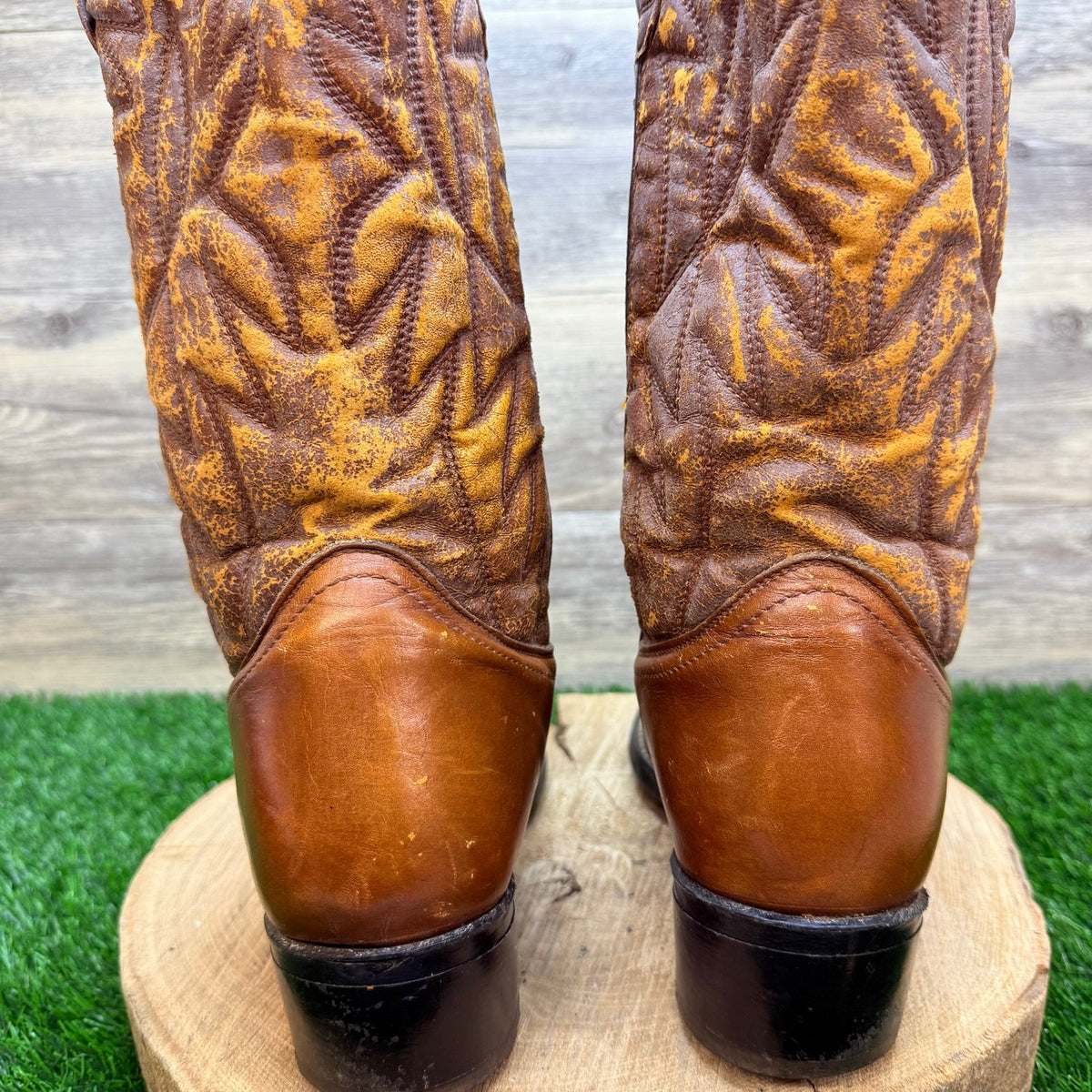 Levi’s Men - Size 10.5M - Vintage Tan Western Cowboy Boots 04782
