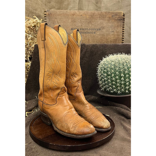 Justin Women - Size 7B - Vintage Carmel Color Cowboy Boots Style L4126