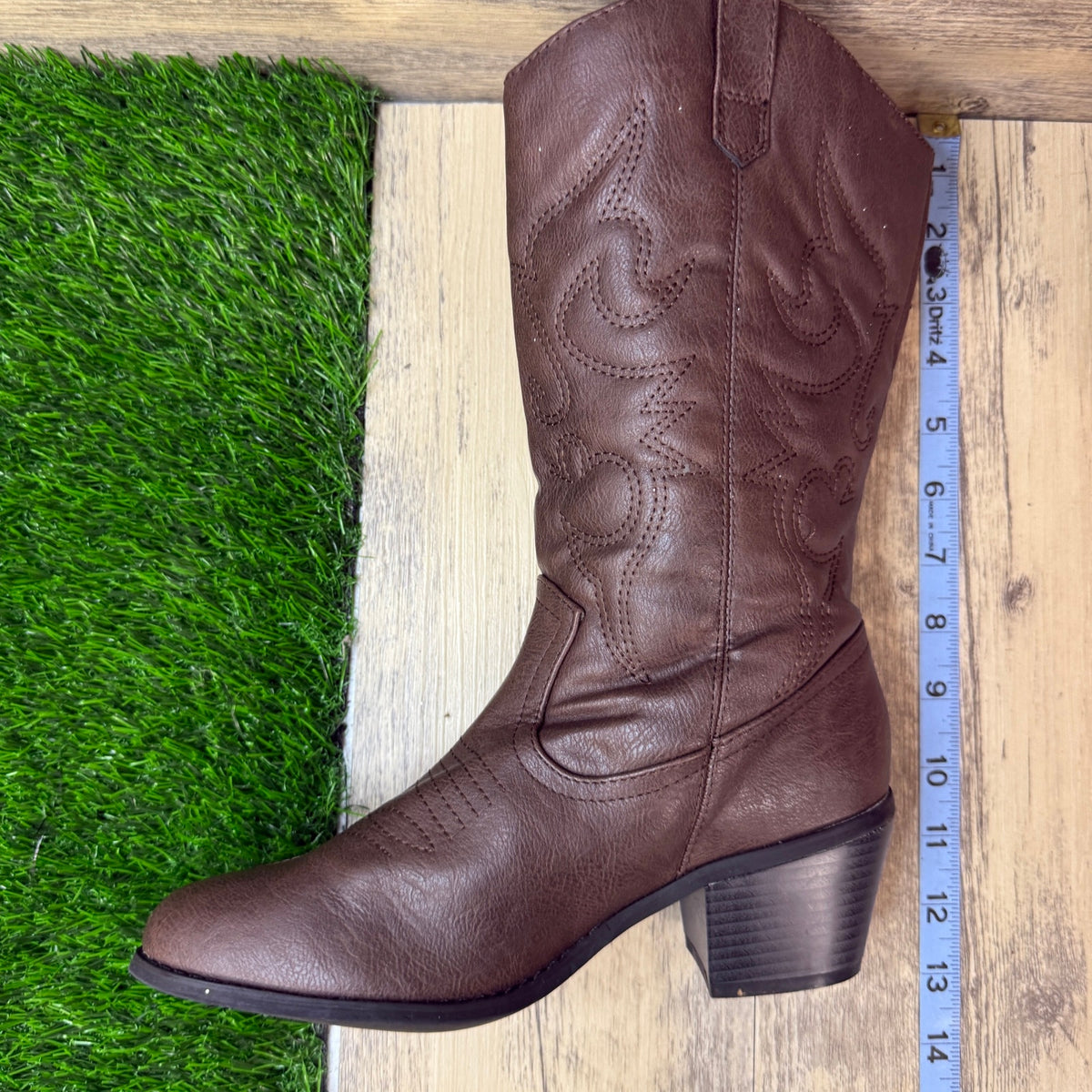 West Blvd Women - Size 6.5 - Chocolate Faux Leather Cowboy Boots Style Miami