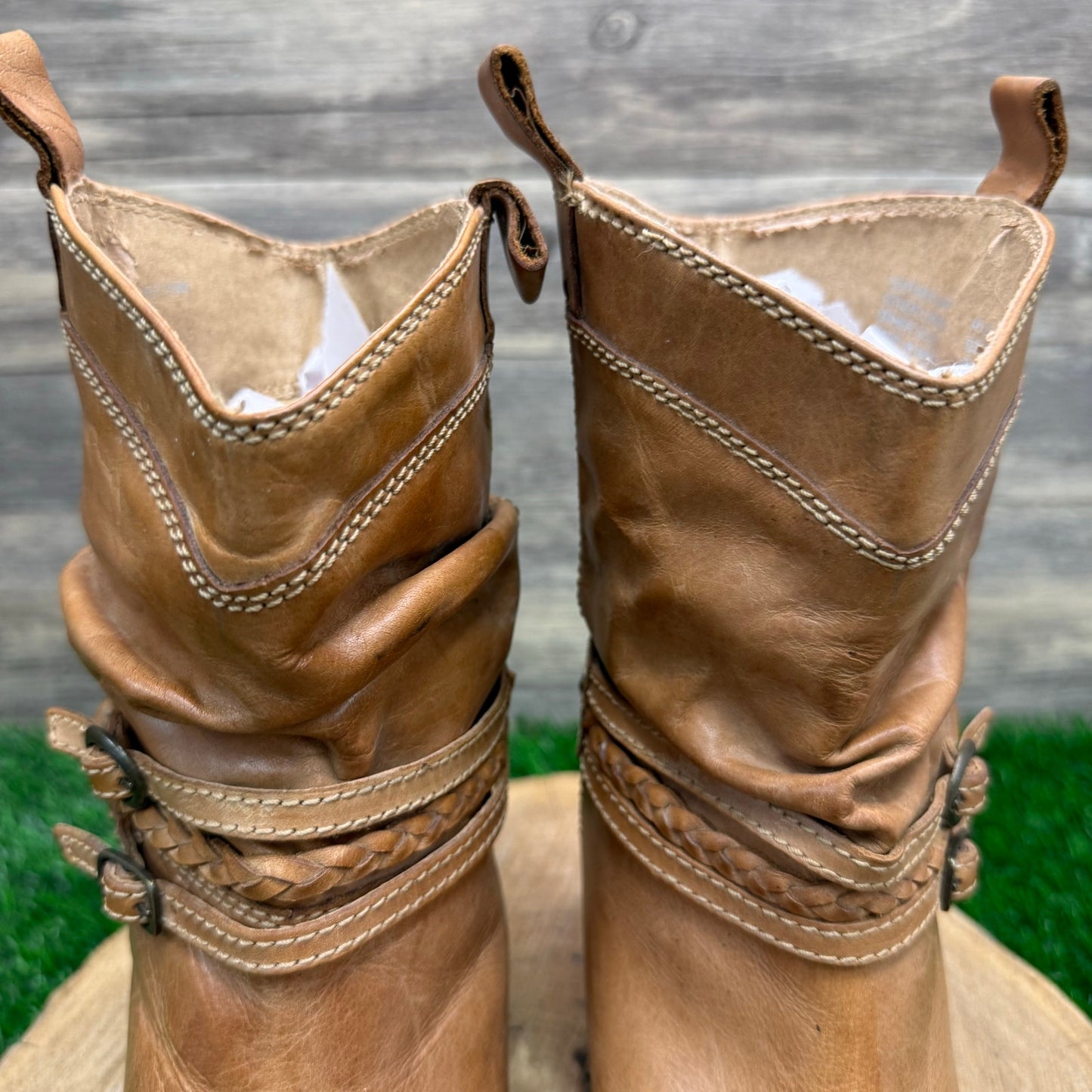 Steve Madden Women - Size 8 - Tan Strappy Ankle Boots Style 191