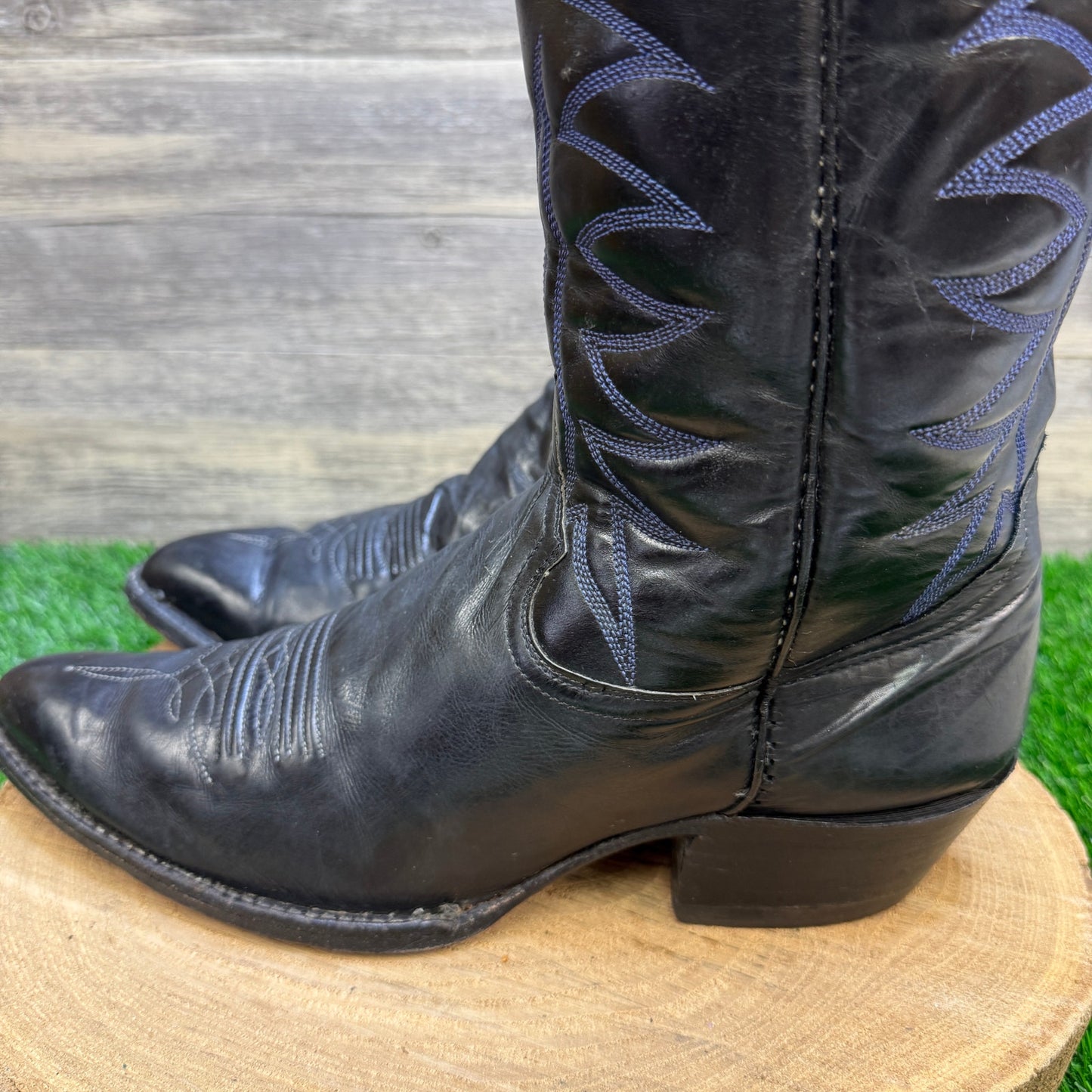 Unknown Men - Size 11.5B - Vintage Black/Blue Stitched Cowboy Boots Style J235