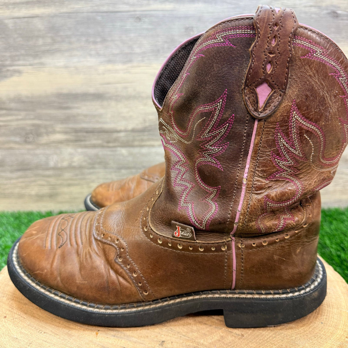 Justin Women - Size 9B - Brown / Pink Gypsy Cowboy Boots L9903