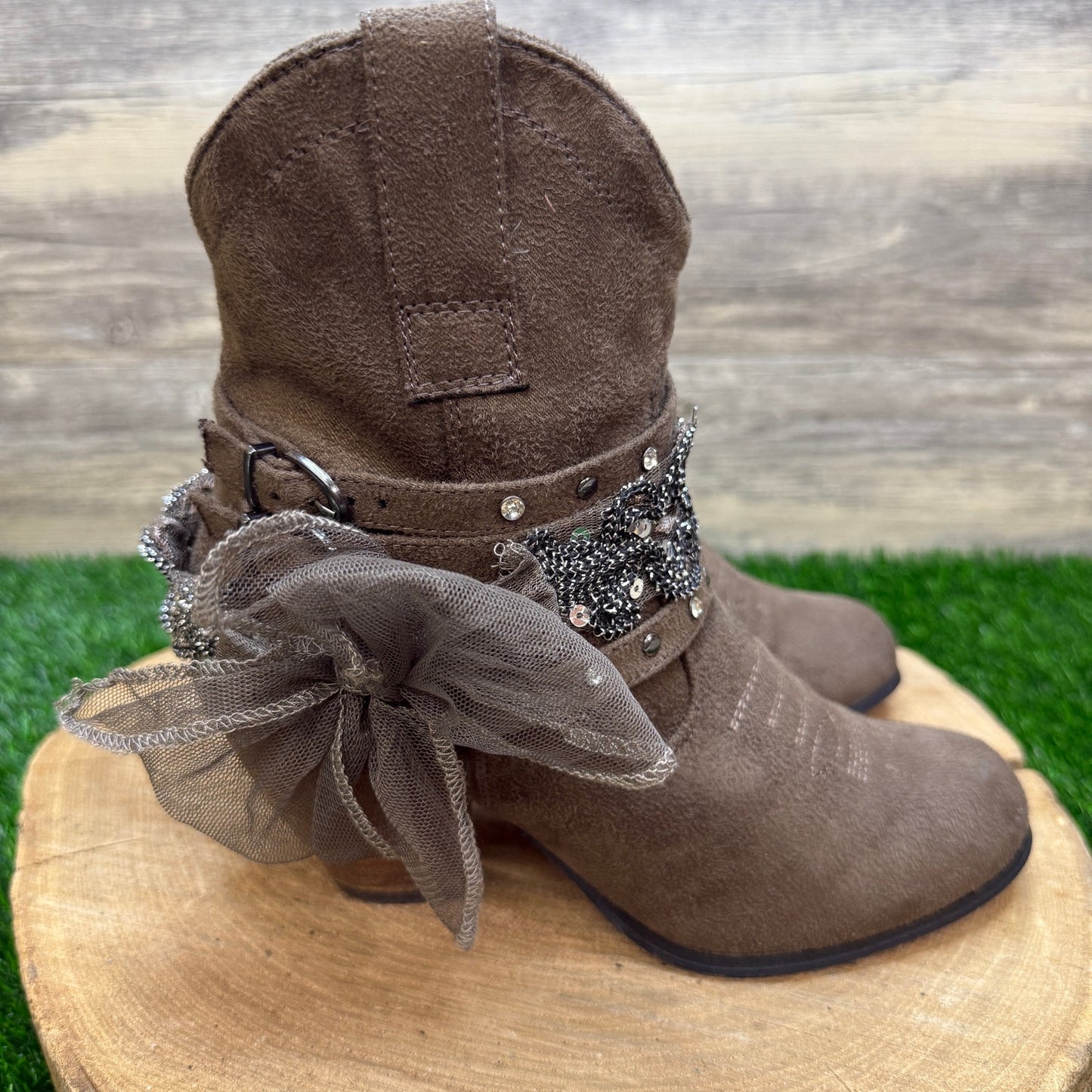 Dolce Women - Size 7M - Fawn Faux Suede Strappy Boots Style Briar