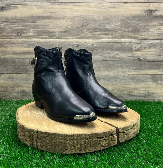 Dingo Women - Size 9.5M - Black Toe Plate Ankle Boots DI565
