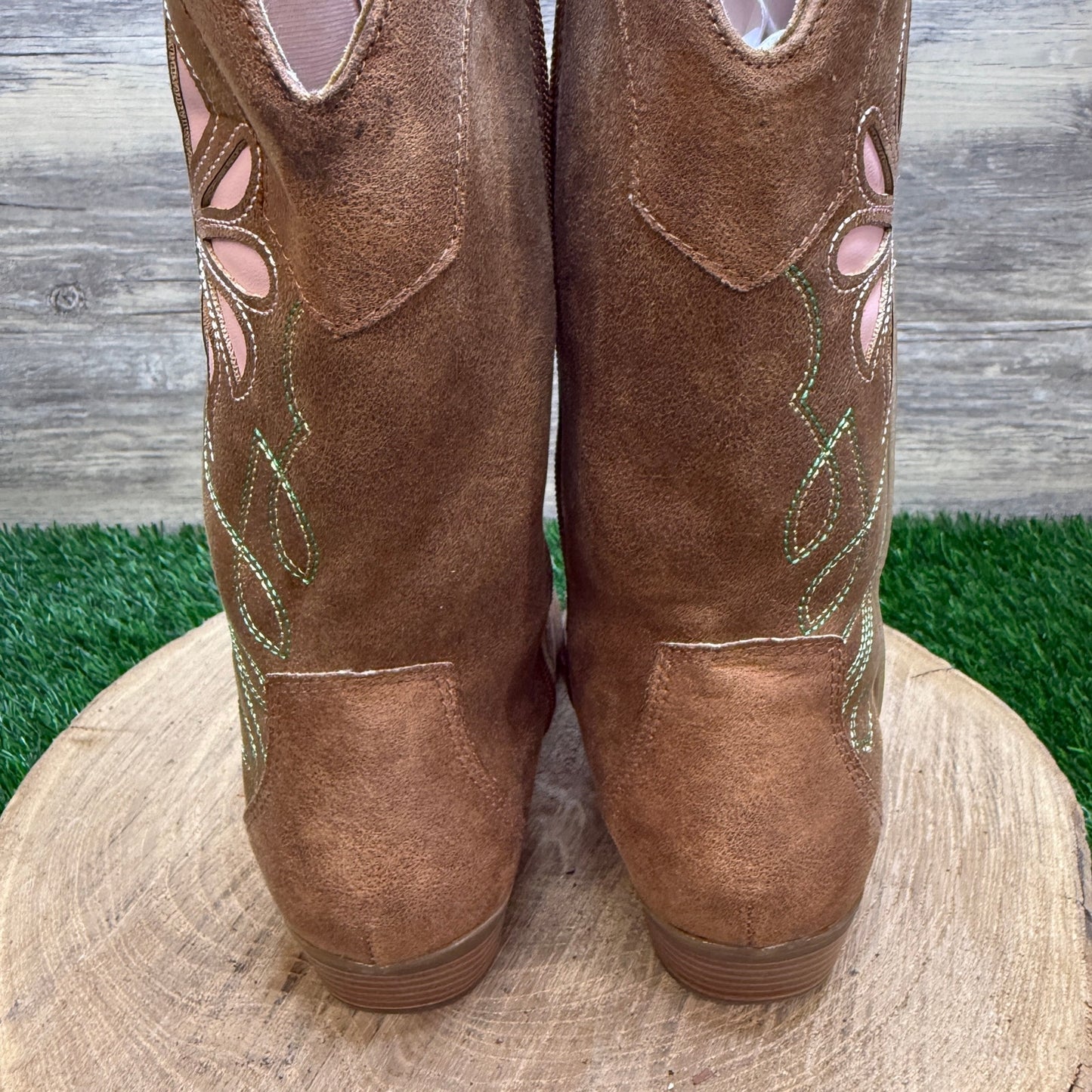Magellan Youth - Size 5 - Brown/Pink Faux Suede Zipper Boots Style 177744