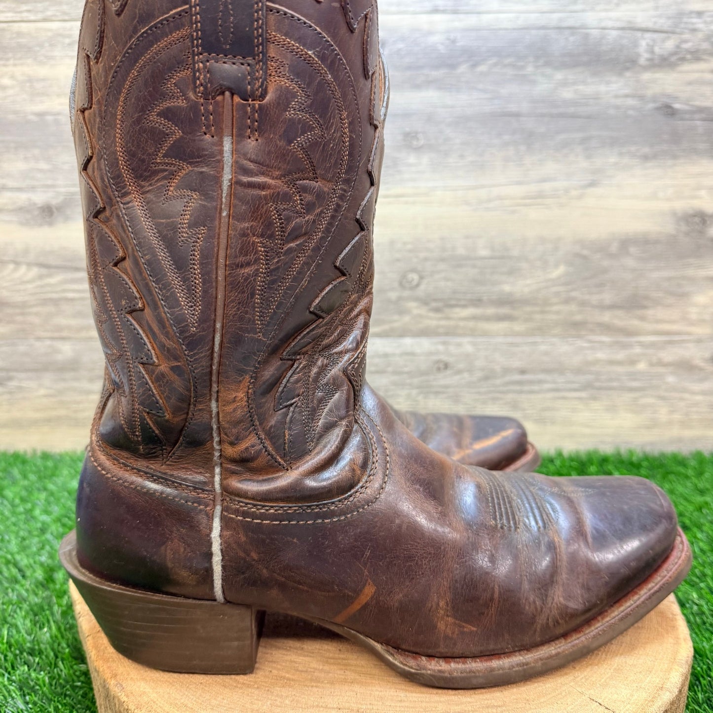 Ariat Men - Size 10EE - Brown Legend Phoenix Square Toe Cowboy Boors 10002310