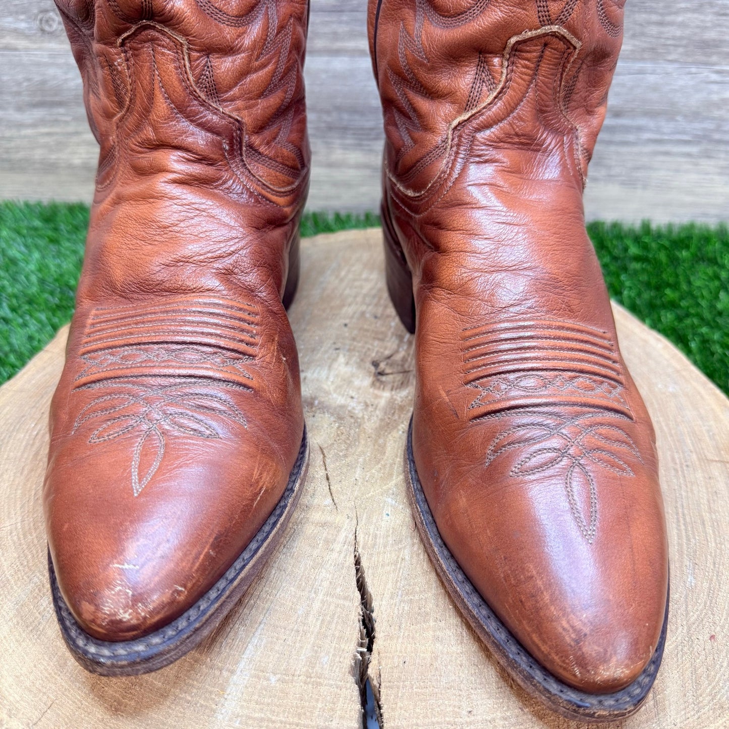 Dan Post Men - Size 10.5D - Vintage Cognac Western Cowboy Boots 111R