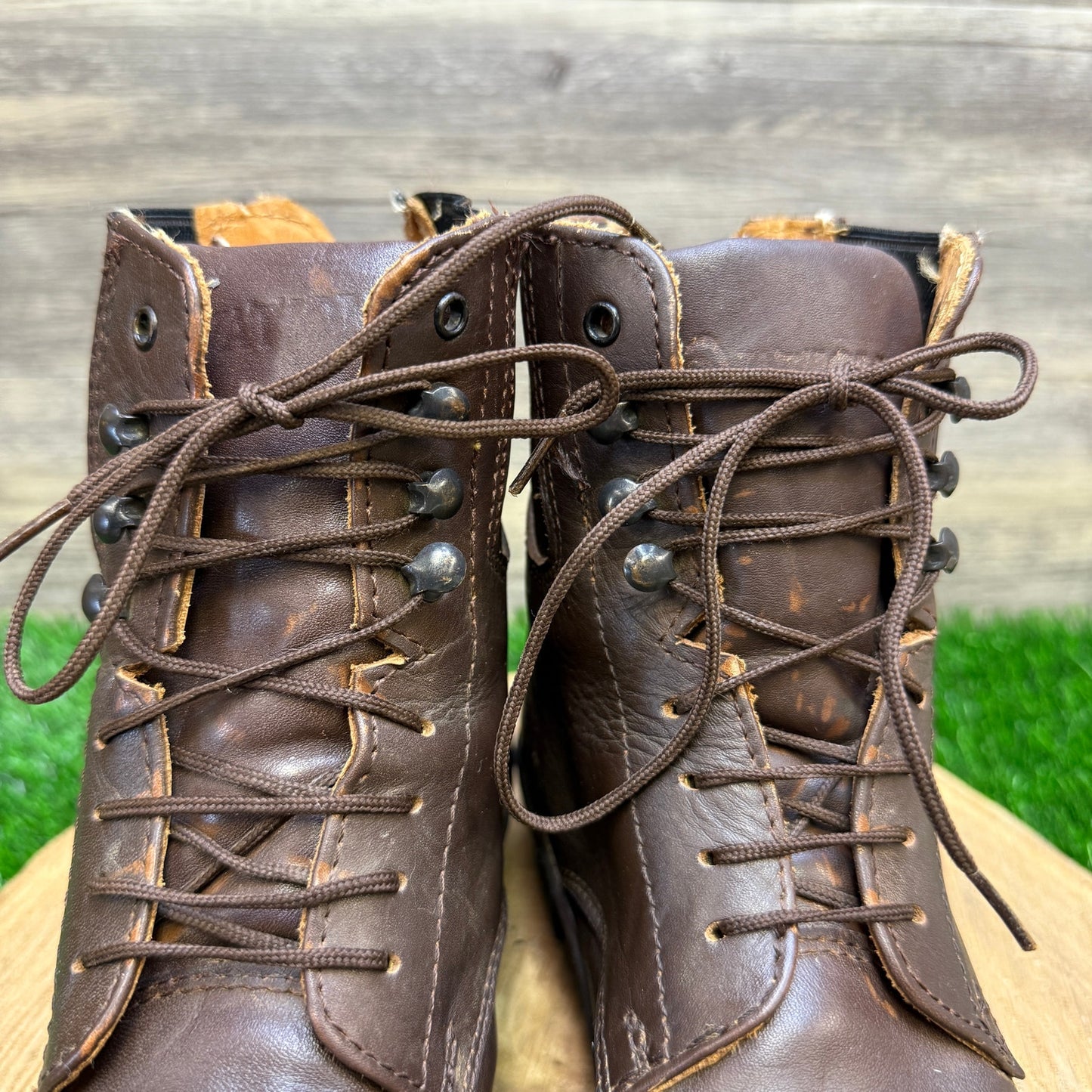 Ovation Women - Size 7.5 - Brown Lace Up Boots
